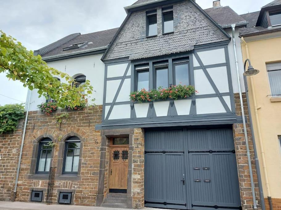 Kleine Auszeit Im Alten Weingut Apartment Winningen Exterior photo